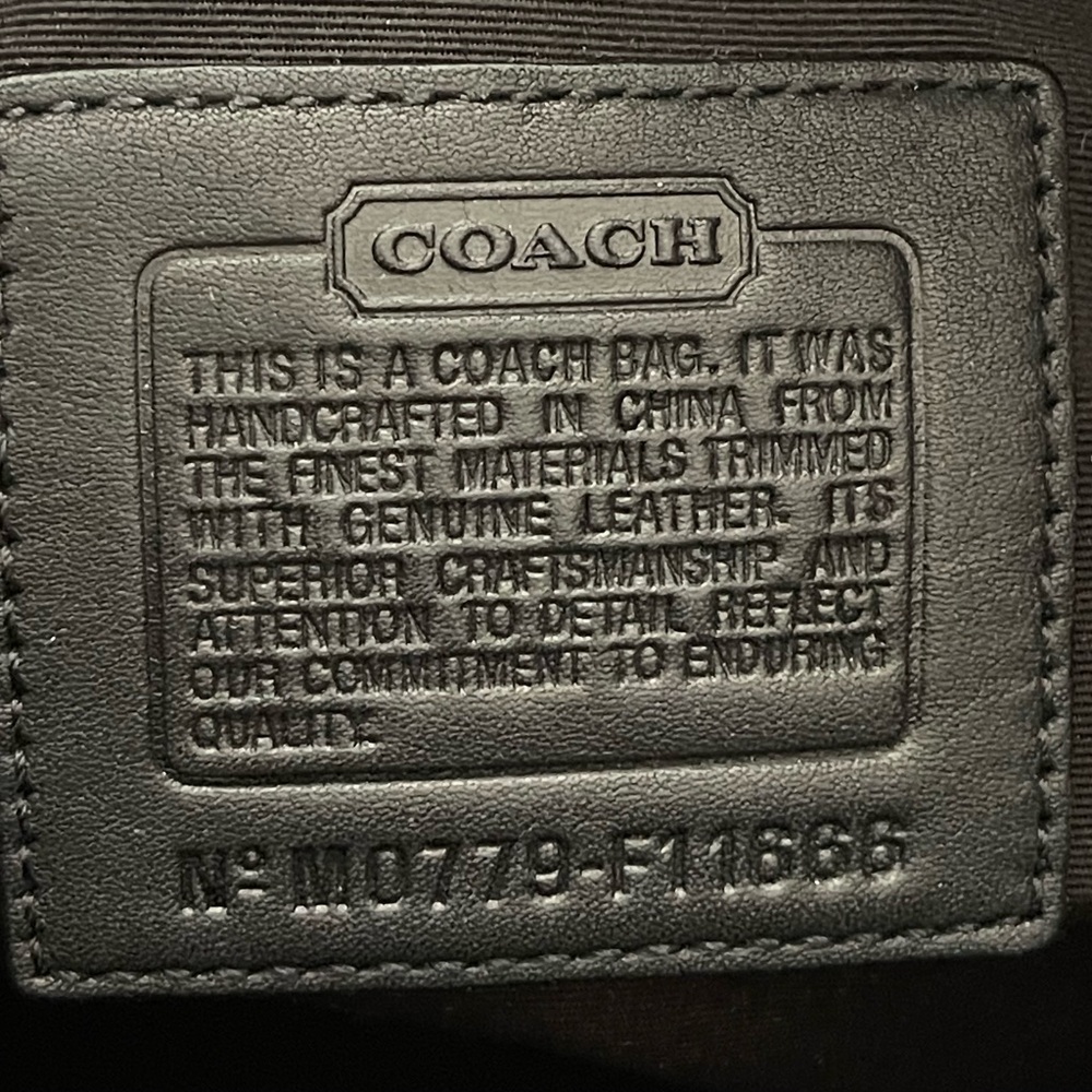 Coach Little CC Large Tote shoulder Bag – Signature Logo - Picture 7 of 16